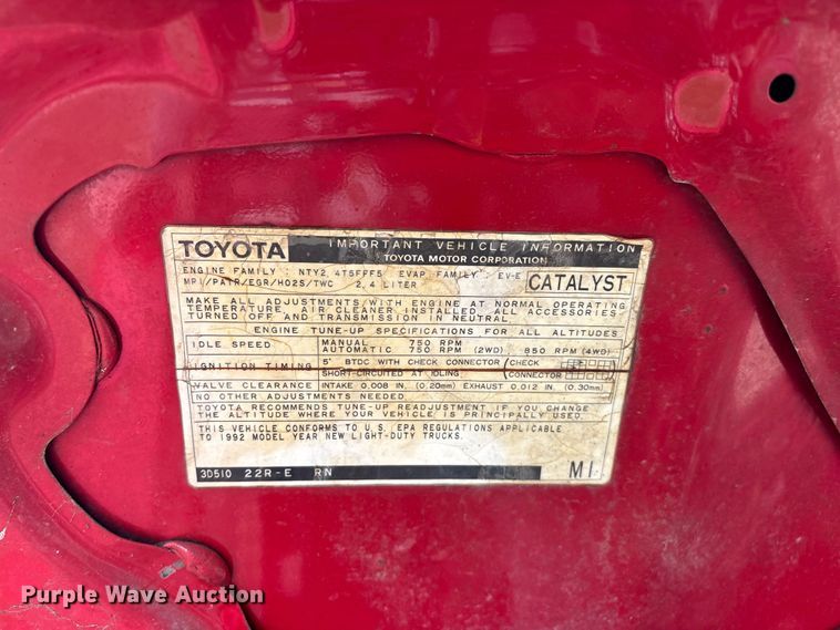 image for item EO4249 1992 Toyota DLX pickup truck