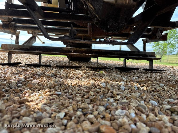 image for item EO4251 John Deere 1200A bunker rake