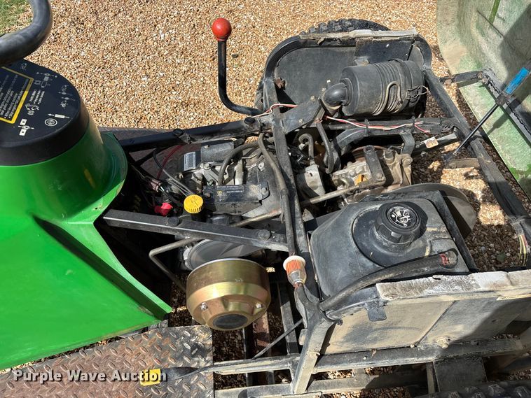 image for item EO4251 John Deere 1200A bunker rake