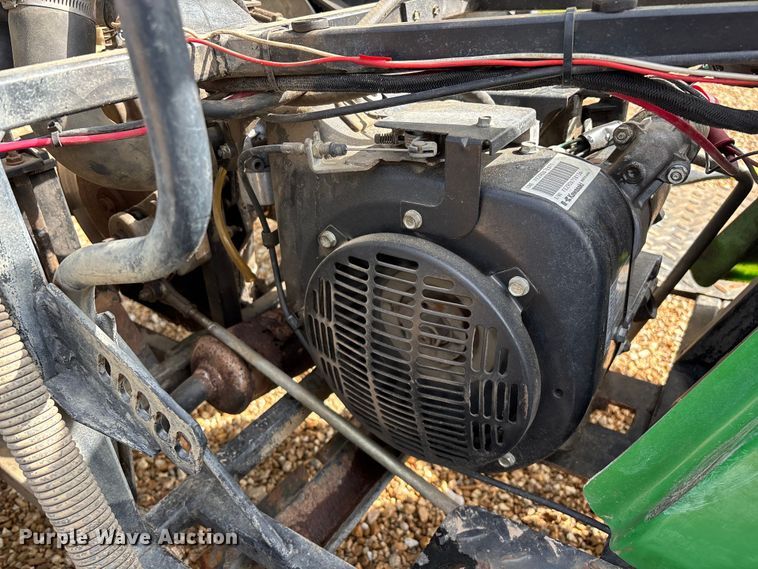 image for item EO4251 John Deere 1200A bunker rake
