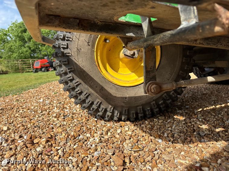 image for item EO4251 John Deere 1200A bunker rake