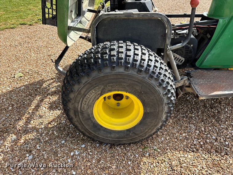 image for item EO4251 John Deere 1200A bunker rake