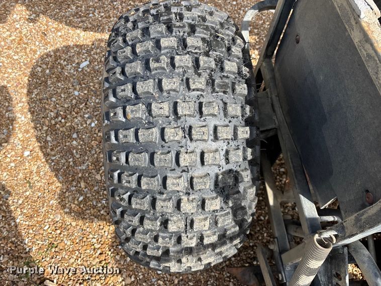 image for item EO4251 John Deere 1200A bunker rake
