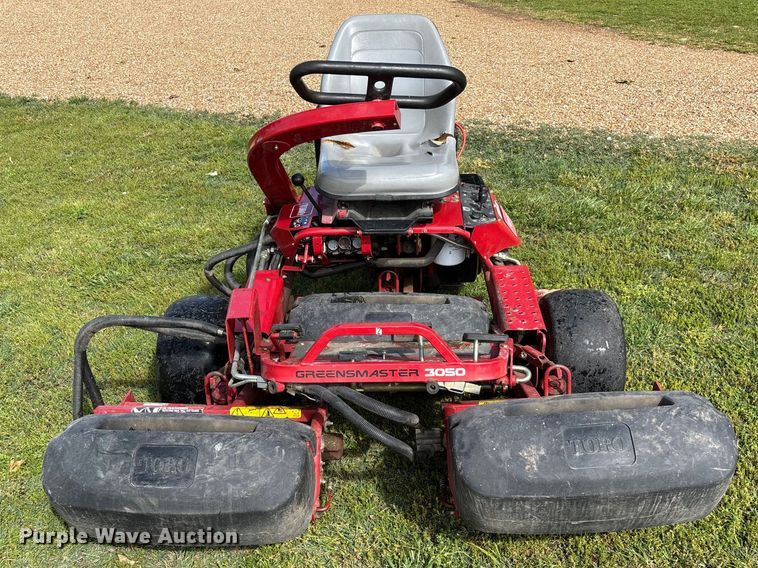 image for item EO4252 Toro Greensmaster 3050 reel mower