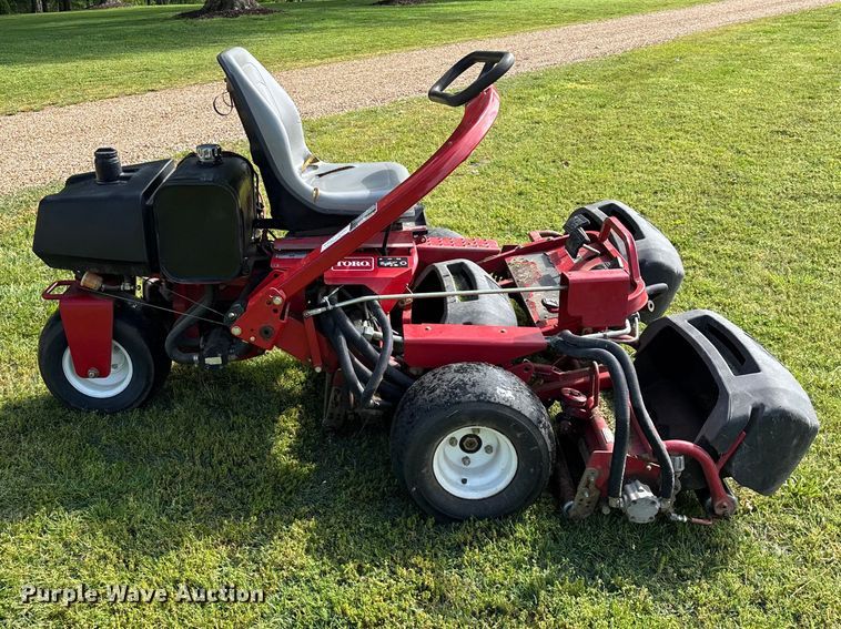 image for item EO4252 Toro Greensmaster 3050 reel mower