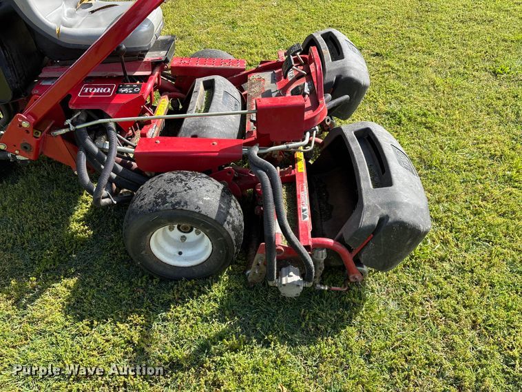 image for item EO4252 Toro Greensmaster 3050 reel mower