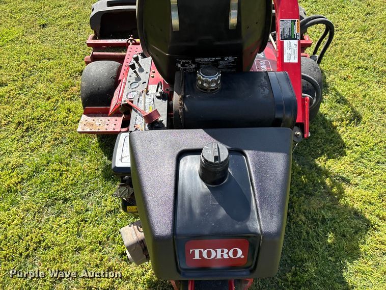 image for item EO4252 Toro Greensmaster 3050 reel mower