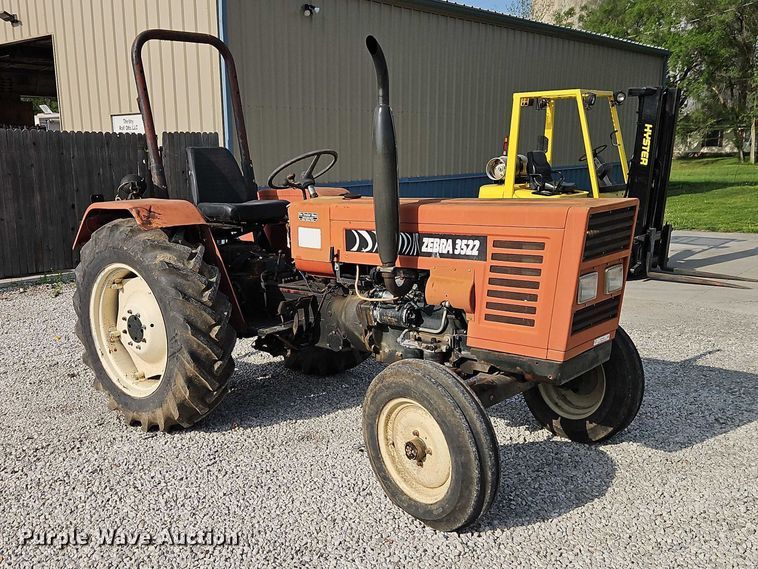 image for item EO7249 Zebra 3522 tractor