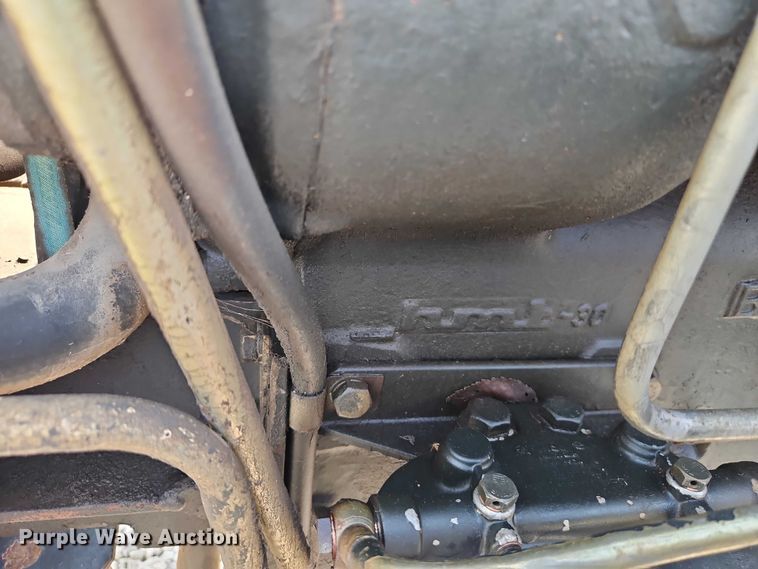 image for item EO7249 Zebra 3522 tractor