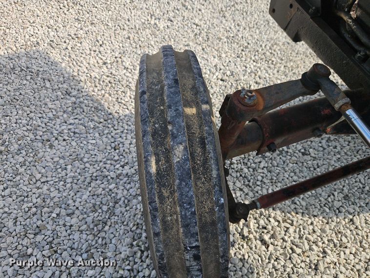 image for item EO7249 Zebra 3522 tractor