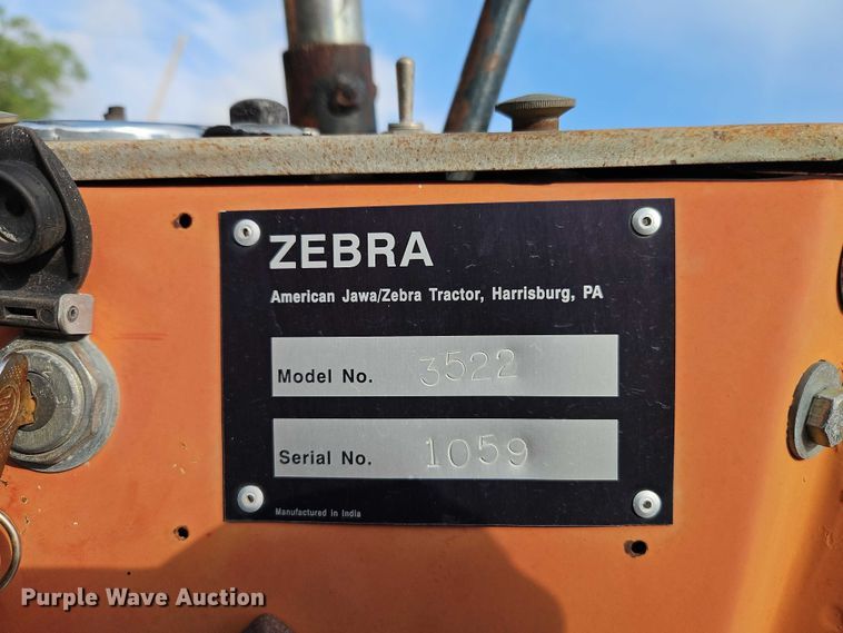 image for item EO7249 Zebra 3522 tractor