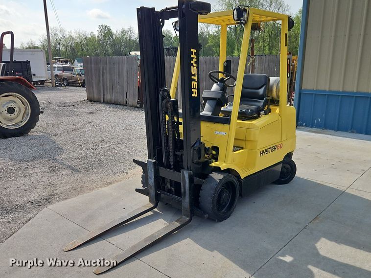 image for item EO7250 2001 Hyster S50XM forklift