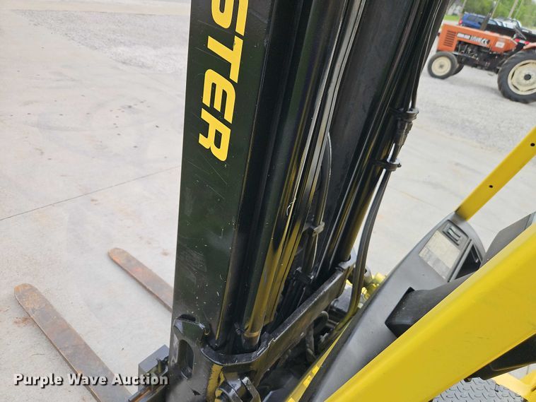 image for item EO7250 2001 Hyster S50XM forklift