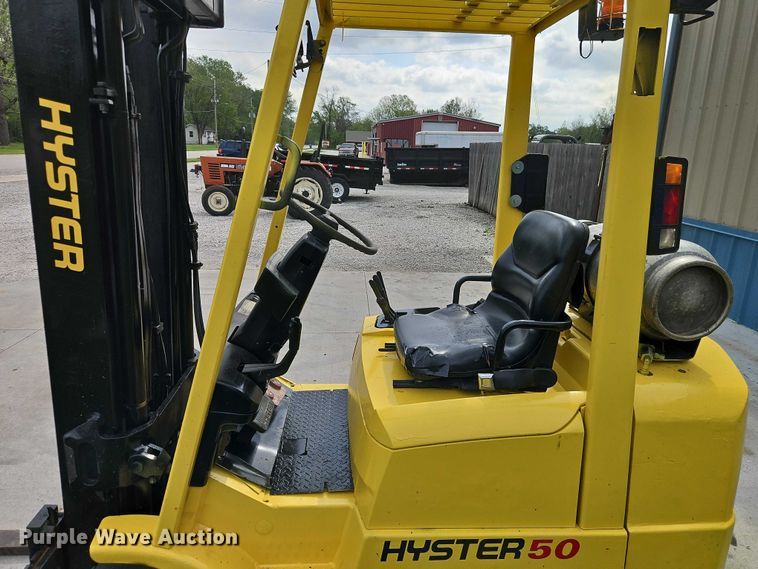 image for item EO7250 2001 Hyster S50XM forklift