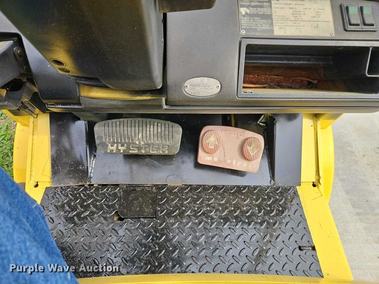 image for item EO7250 2001 Hyster S50XM forklift