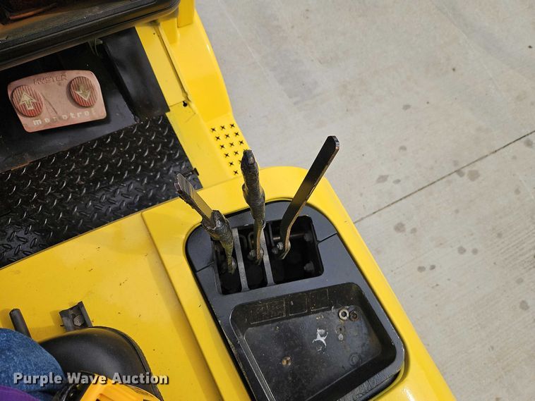 image for item EO7250 2001 Hyster S50XM forklift