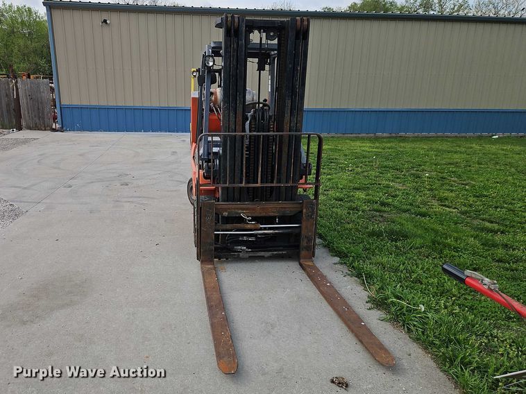 image for item EO7251 Toyota 7FGCU35 forklift