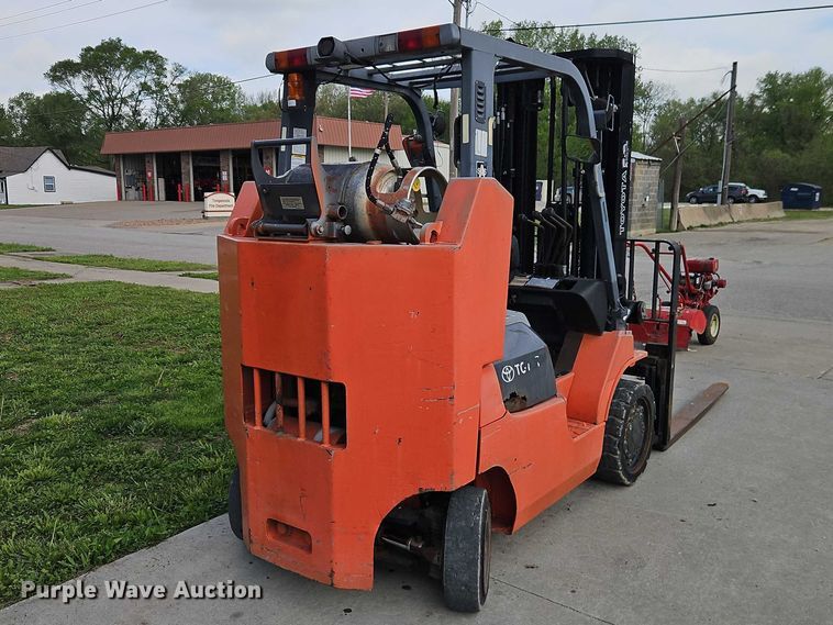 image for item EO7251 Toyota 7FGCU35 forklift