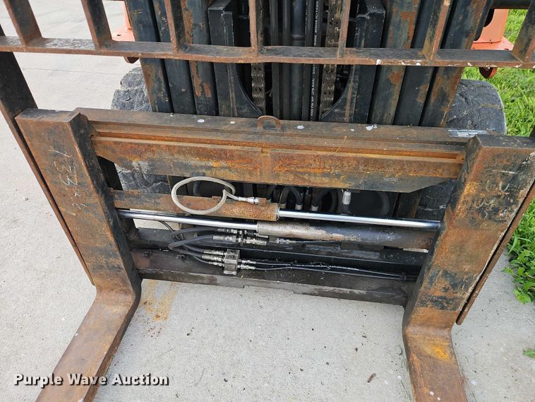 image for item EO7251 Toyota 7FGCU35 forklift