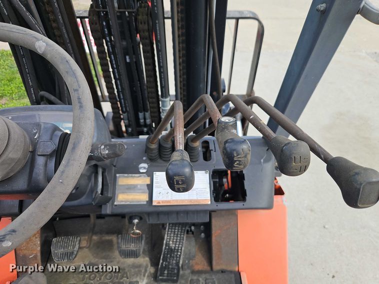 image for item EO7251 Toyota 7FGCU35 forklift