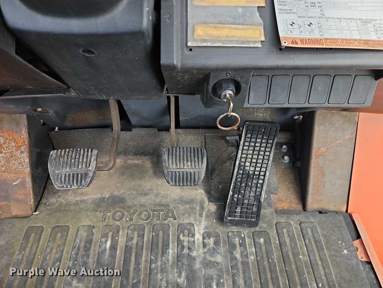 image for item EO7251 Toyota 7FGCU35 forklift