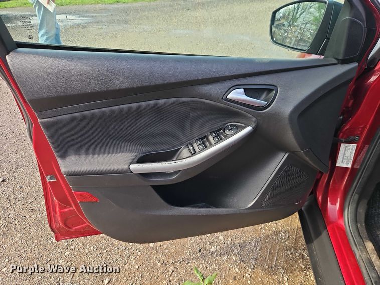 image for item EO7279 2013 Ford Focus Passenger Vehicle