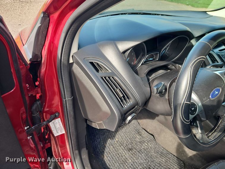image for item EO7279 2013 Ford Focus Passenger Vehicle