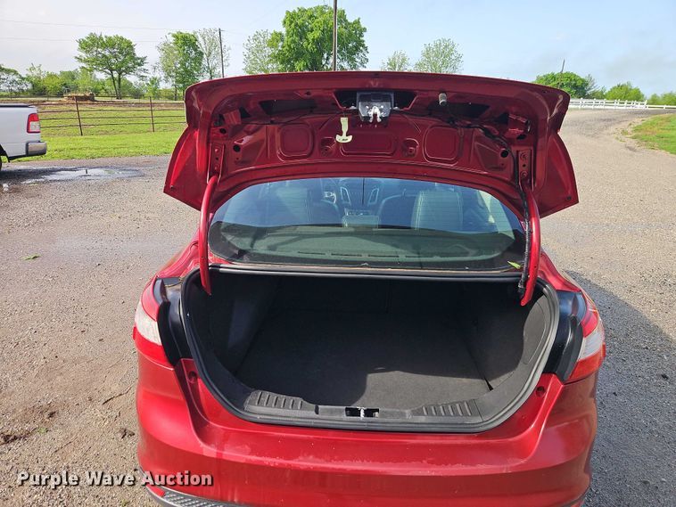 image for item EO7279 2013 Ford Focus Passenger Vehicle