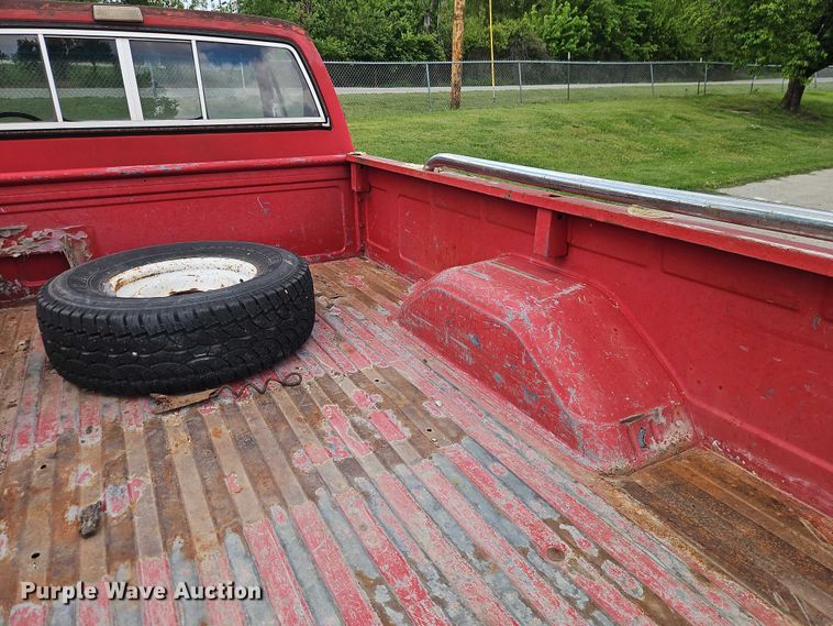 image for item EO7305 1986 Chevrolet K20  pickup truck