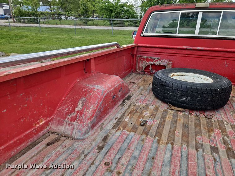image for item EO7305 1986 Chevrolet K20  pickup truck