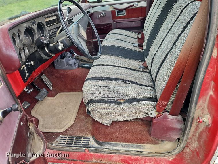 image for item EO7305 1986 Chevrolet K20  pickup truck
