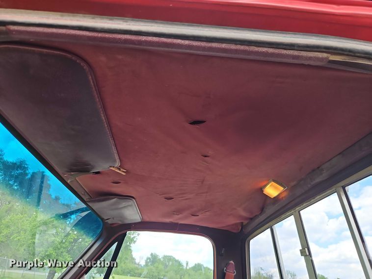 image for item EO7305 1986 Chevrolet K20  pickup truck
