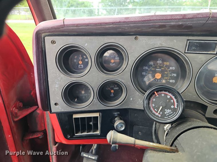 image for item EO7305 1986 Chevrolet K20  pickup truck