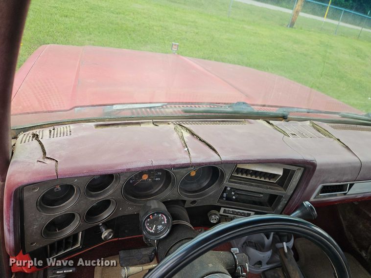 image for item EO7305 1986 Chevrolet K20  pickup truck