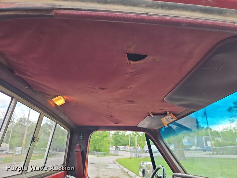image for item EO7305 1986 Chevrolet K20  pickup truck