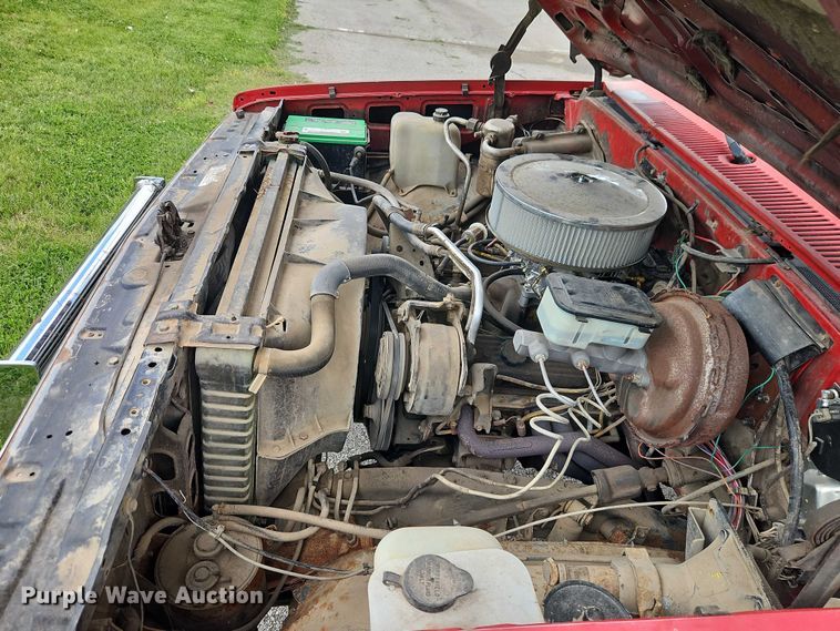 image for item EO7305 1986 Chevrolet K20  pickup truck