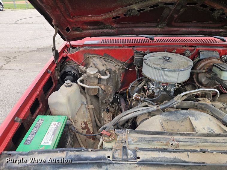 image for item EO7305 1986 Chevrolet K20  pickup truck