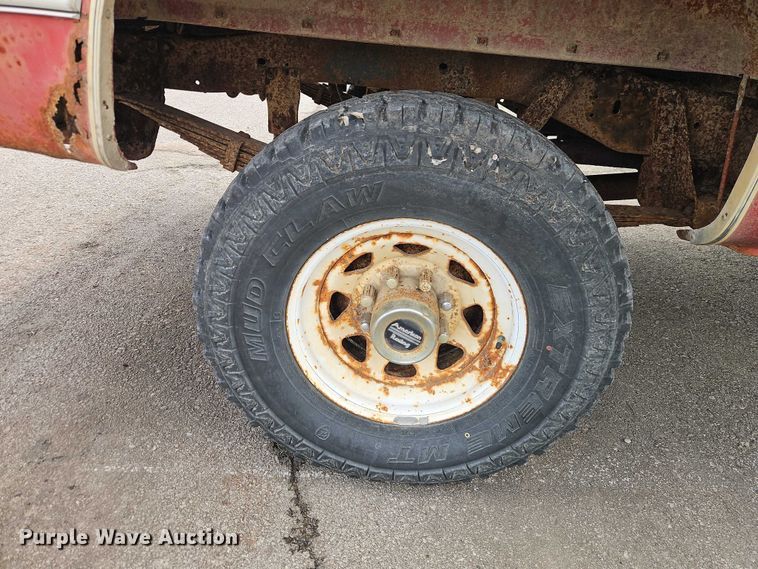 image for item EO7305 1986 Chevrolet K20  pickup truck