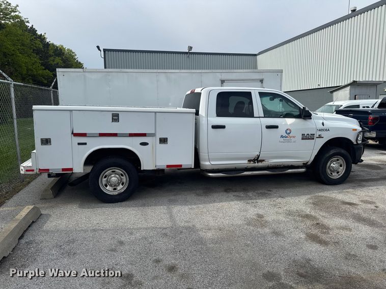 image for item ER0480 2014 RAM 2500 Crew Cab utility bed pickup truck