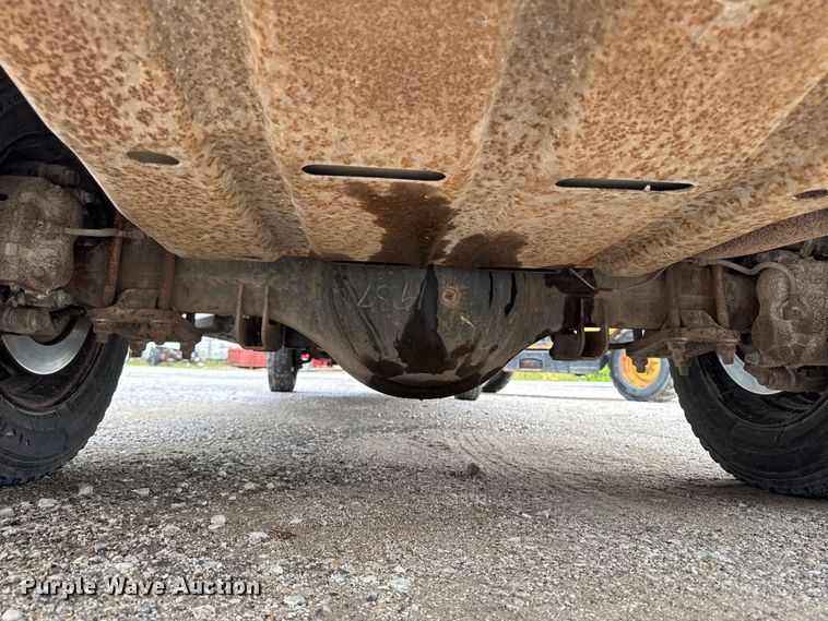 image for item ER0494 2004 Ford F550 Super Duty Crew Cab dump truck