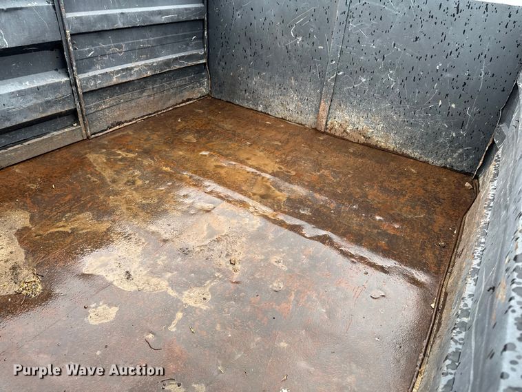 image for item ER0494 2004 Ford F550 Super Duty Crew Cab dump truck