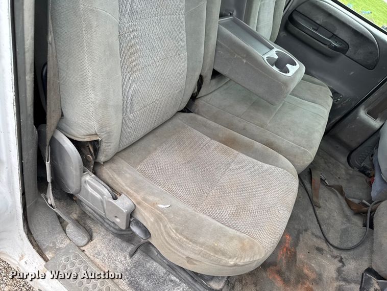 image for item ER0494 2004 Ford F550 Super Duty Crew Cab dump truck