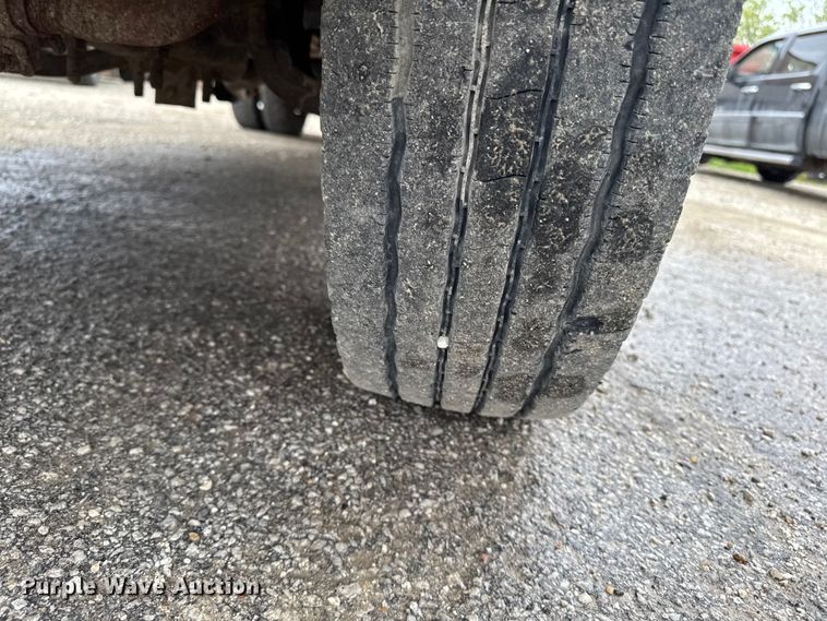 image for item ER0494 2004 Ford F550 Super Duty Crew Cab dump truck