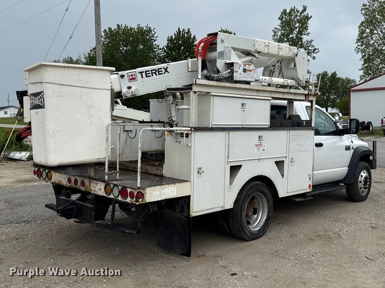 image for item ER0495 2009 Dodge Ram 5500 bucket truck