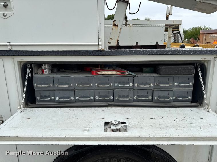 image for item ER0495 2009 Dodge Ram 5500 bucket truck