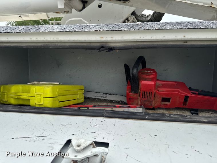 image for item ER0495 2009 Dodge Ram 5500 bucket truck