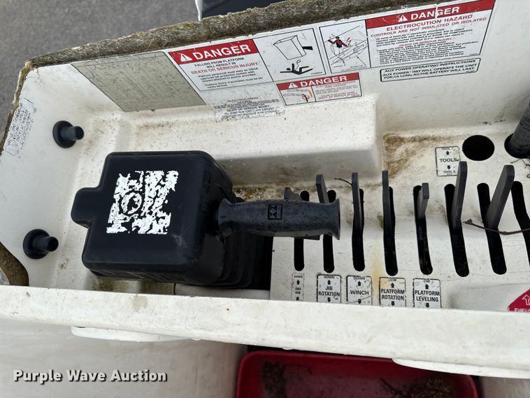 image for item ER0495 2009 Dodge Ram 5500 bucket truck