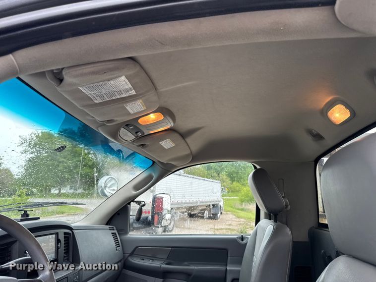 image for item ER0495 2009 Dodge Ram 5500 bucket truck