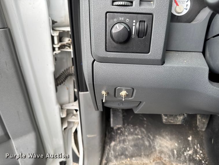 image for item ER0495 2009 Dodge Ram 5500 bucket truck