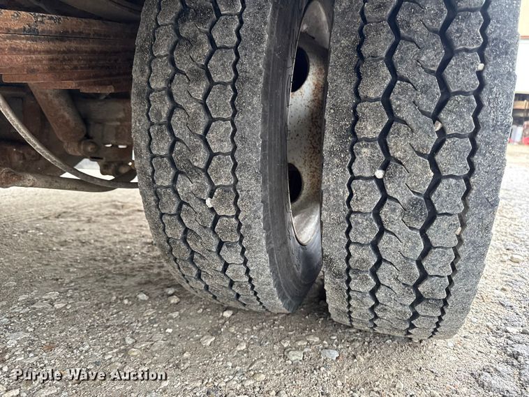 image for item ER0495 2009 Dodge Ram 5500 bucket truck